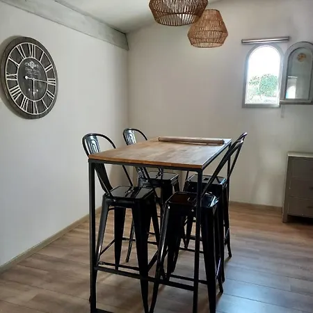 Butrone Sarrola Apartment Afa